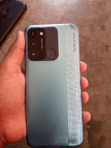 Tecno spark 8c 1