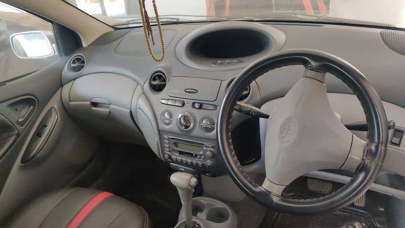 Toyota Vitz 1999 6