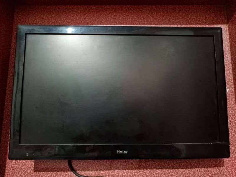 Haier LCD 22 inches 1