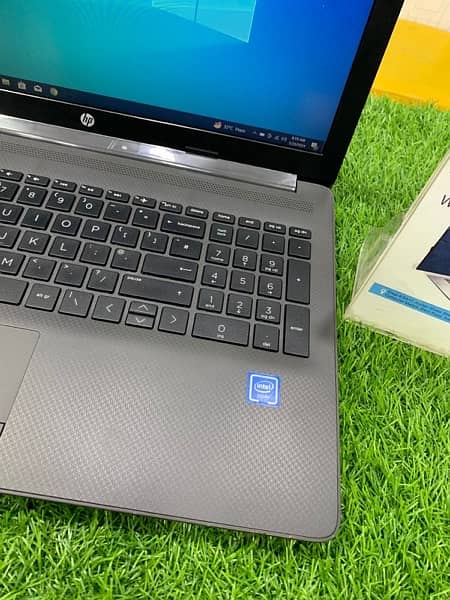 Hp Notebook 7TH Generation 15 inch Display 5
