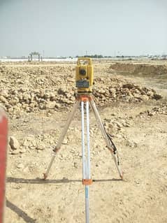 Surveyor with totalstation Abailable 03193307245