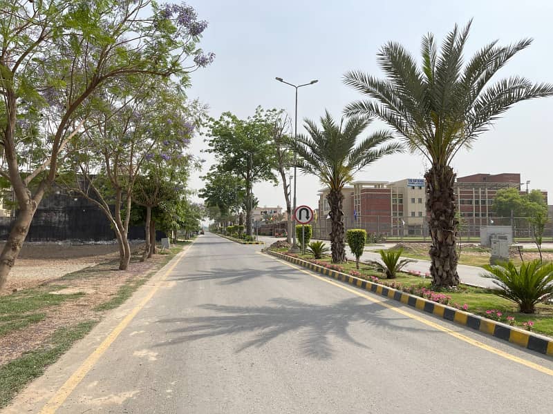 Prime Location 10 Marla Full Possessions Charges Paid Plot Available For Sale In Park View City Lahore 1