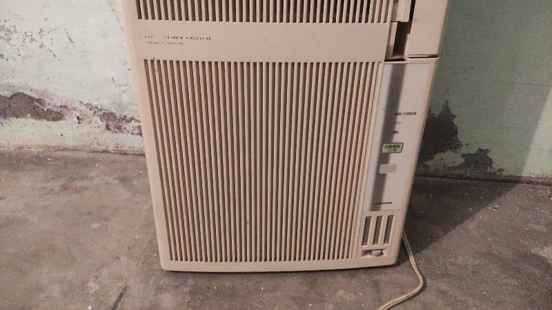 Window AC 0.75 Ton 2