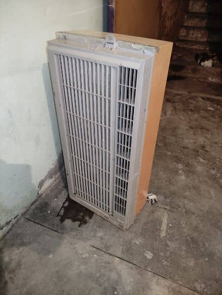 Window AC 0.75 Ton 5