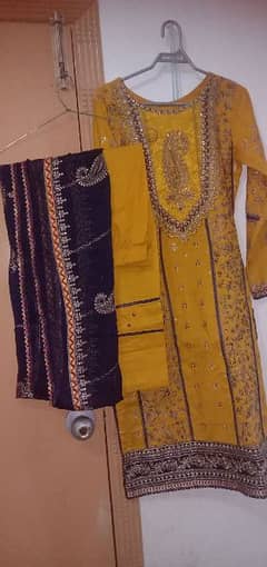 embroidered lawn 3pc