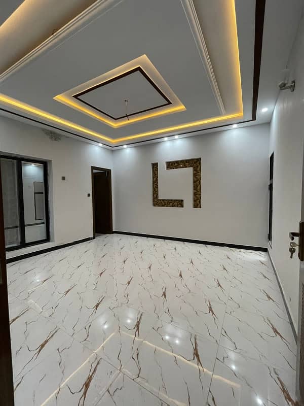 Prime Location House Of 7 Marla For sale In Sufiyan Garden 8