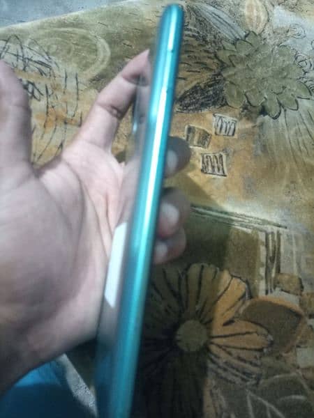 Infinix Hot 11 Play +box for sale 10/10 condition no scratch no crack. 4