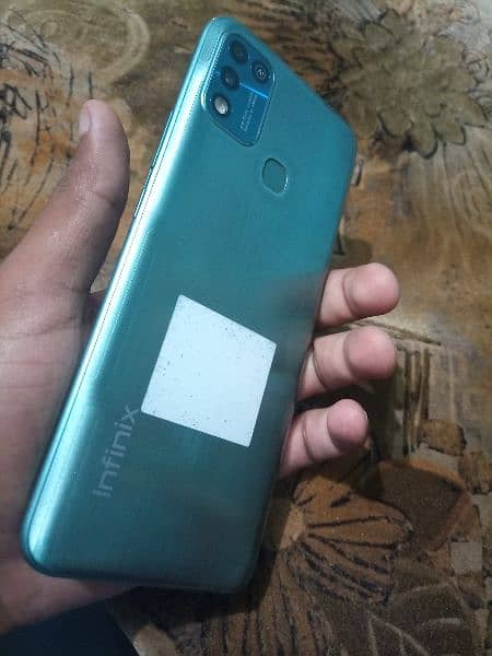 Infinix Hot 11 Play +box for sale 10/10 condition no scratch no crack. 5