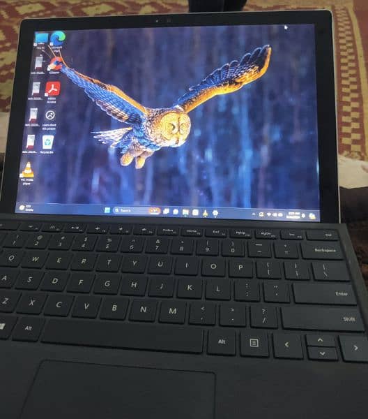 microsoft surface pro 4 ditachable keyboard and touch display 4