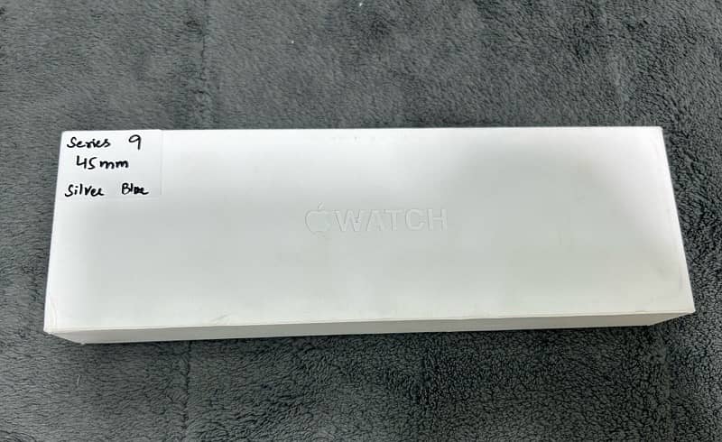 Apple Watch Series 9 45mm Box pack available 0