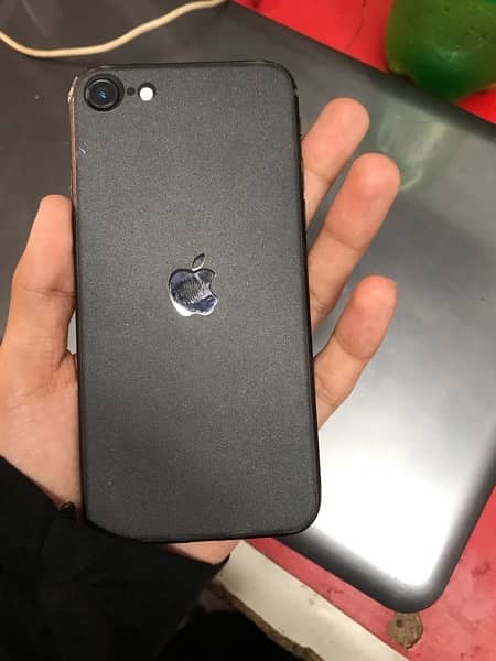 IPHONE SE2020 WITH BOX PACK 0