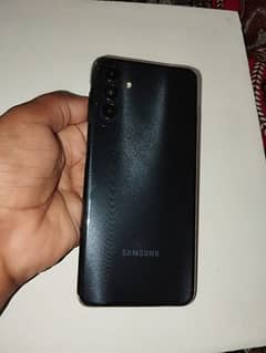 Samsung galaxy A04s 0