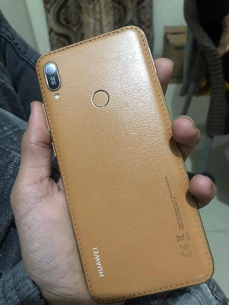 huawei y6prime jeniune mobile h agr kisi ko dual sim pta chahye to 3