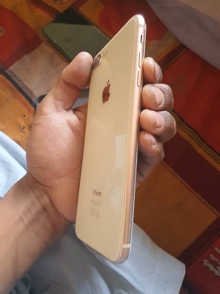 iphone 8plus  brand new condition 83%health 0