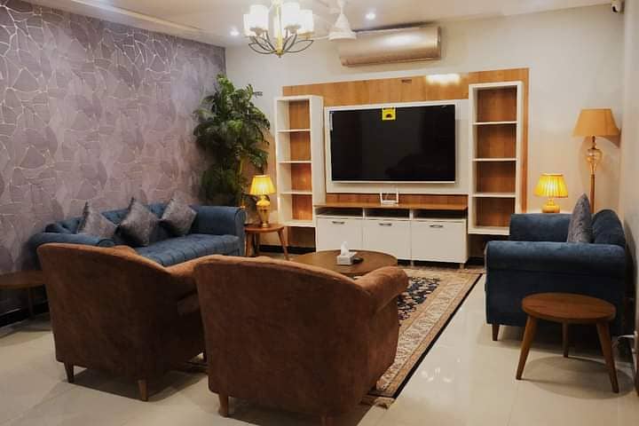 Short stay and weekly furnished apartments available for rent 4