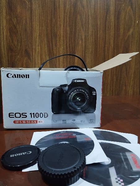 DSLR canon EOS 1100D 3