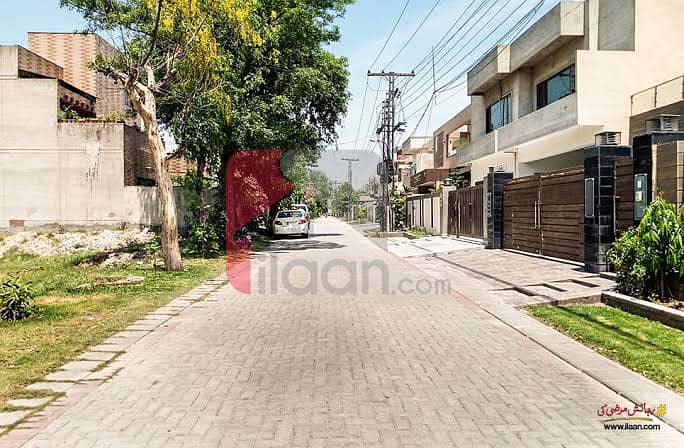 2 Knal plot for sale near wapda town at invester rate 1