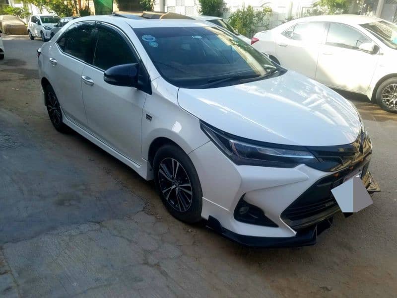 Toyota Altis Grande 2018 1