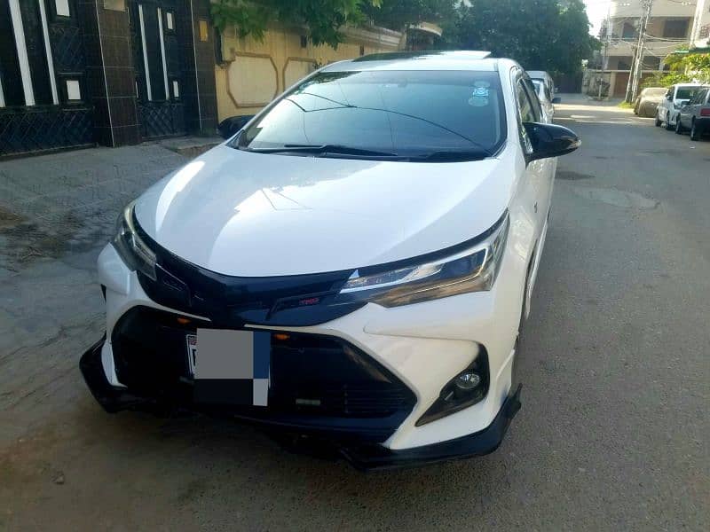 Toyota Altis Grande 2018 4