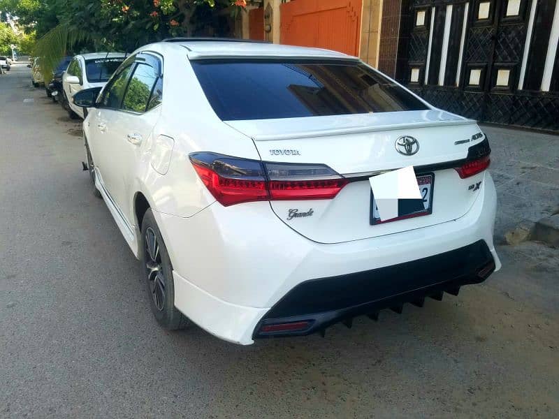 Toyota Altis Grande 2018 10