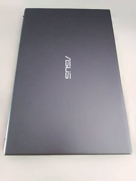 Asus Vivo Book 15 i3 10th generation 8gb ram 256gb ssd Touchscreen 1