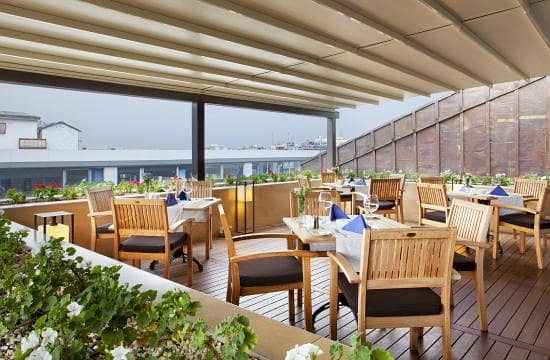Food Terrace Spaces in Beautiful Project at New City Phase 2 4