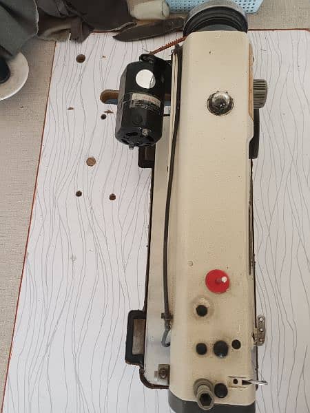 siruba L818f sewing machine 1