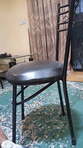 Glass Top dinning table With 6 comfortable Chairs | Almost New 2