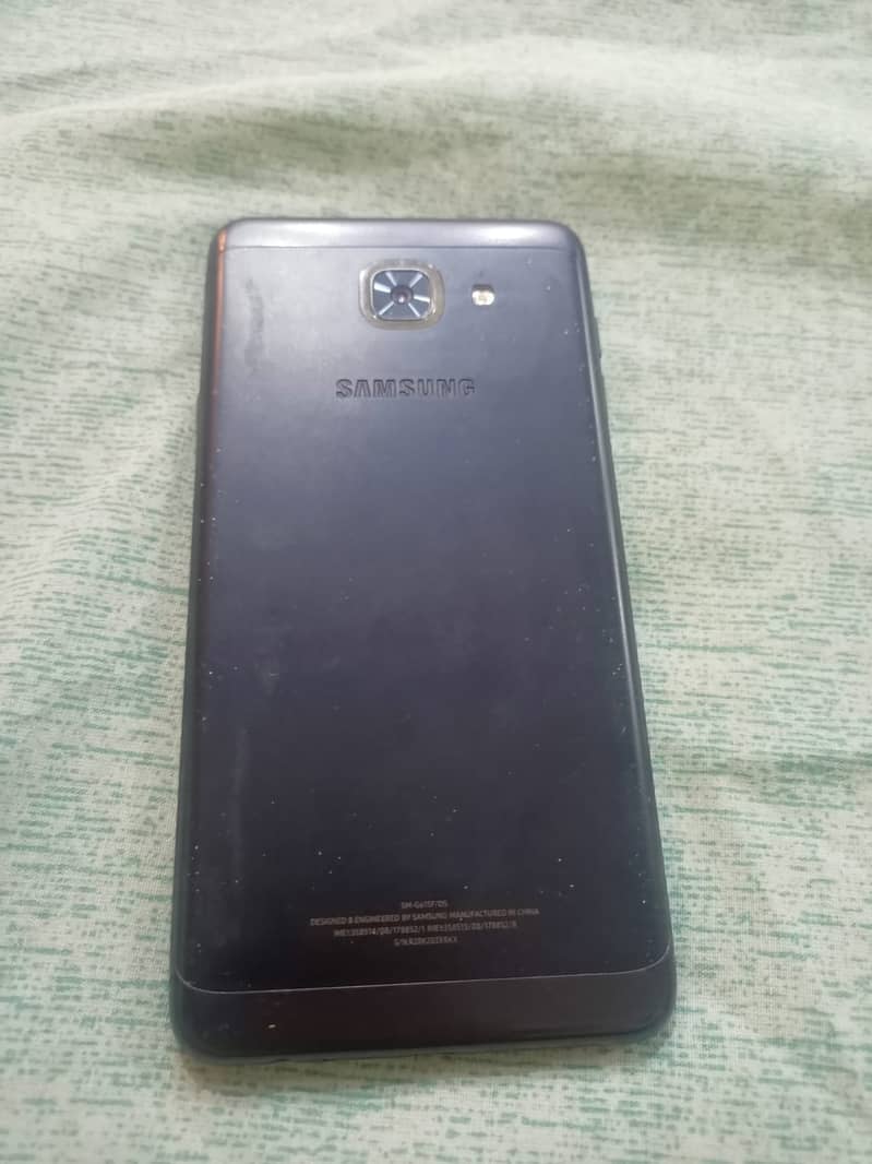 Samsung J7 max with complete box 1