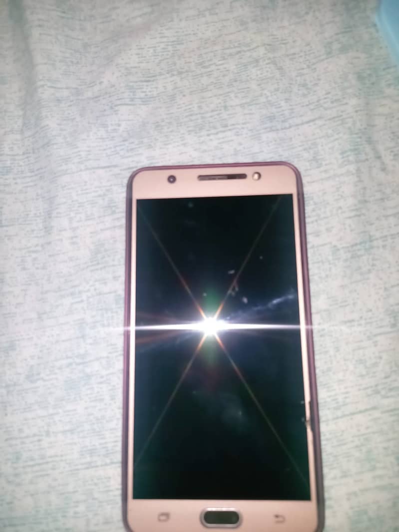 Samsung J7 max with complete box 3