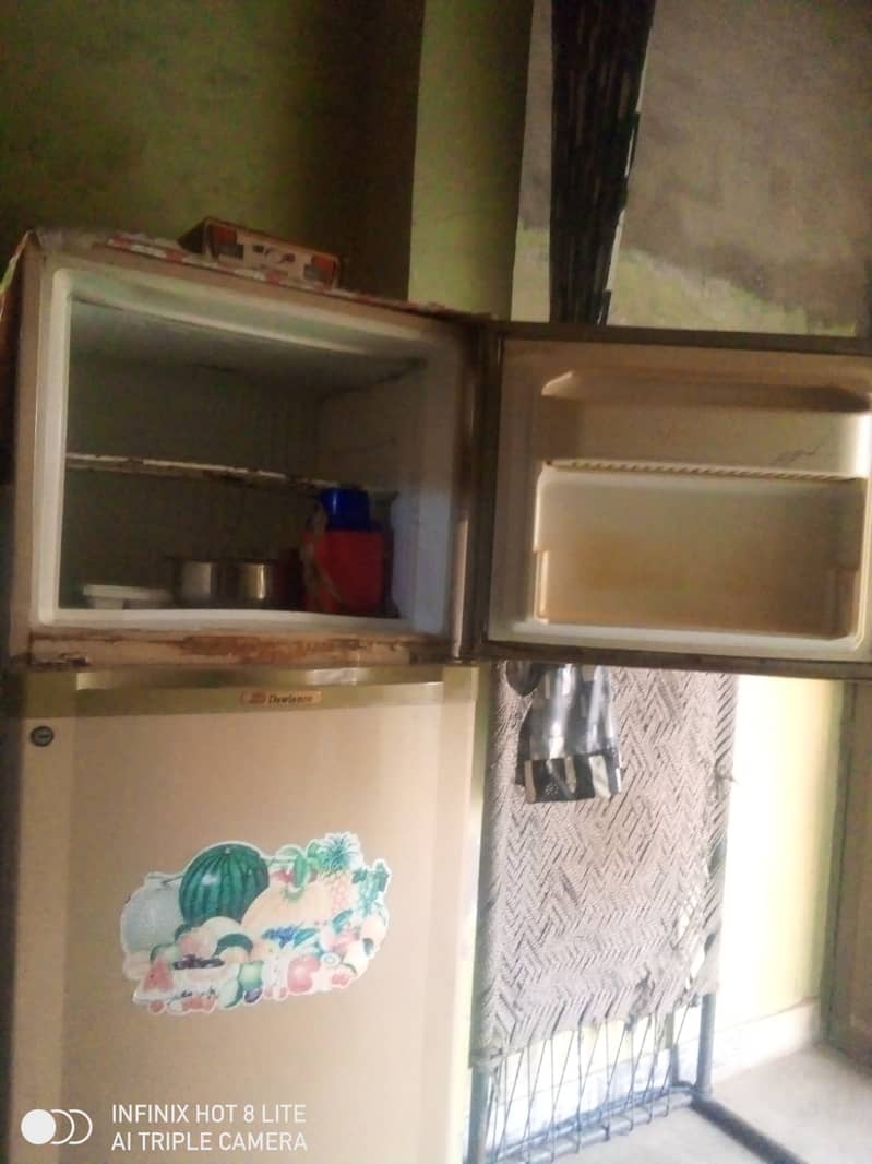 Dwallance Freezer for sale 4