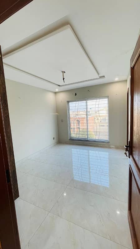 Spanish House for Sale in Parkview City, Lahore 8