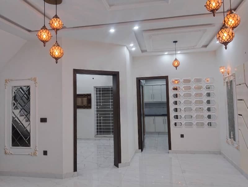 Highly-coveted 5 Marla House Is Available In Johar Town For sale 3