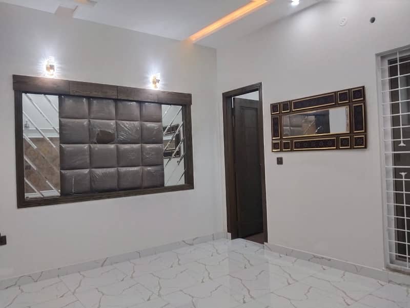 Highly-coveted 5 Marla House Is Available In Johar Town For sale 19