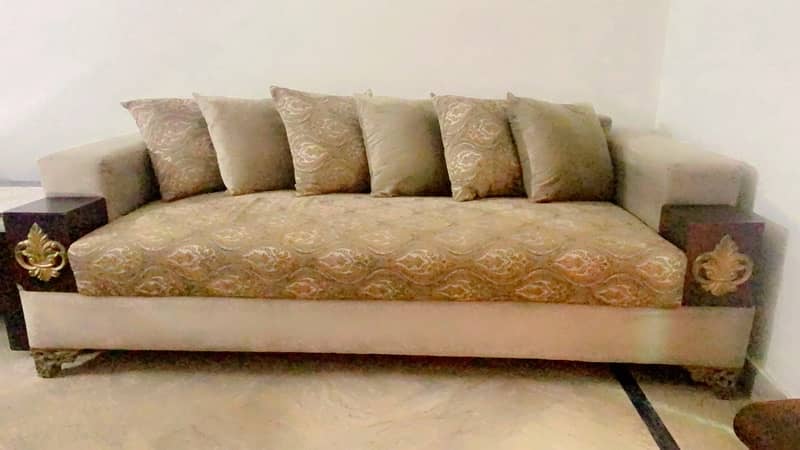 branded Sofa for Sale 3