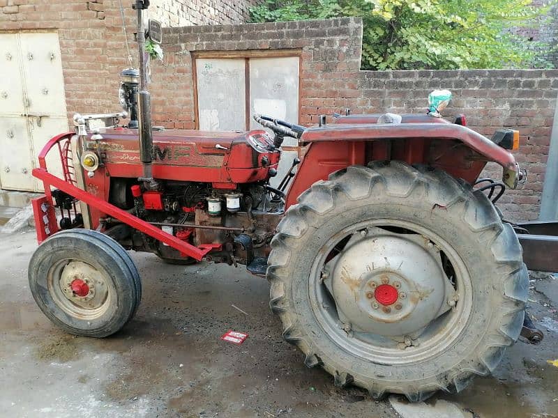 Tractor Massy fargosan 240 made in England 7