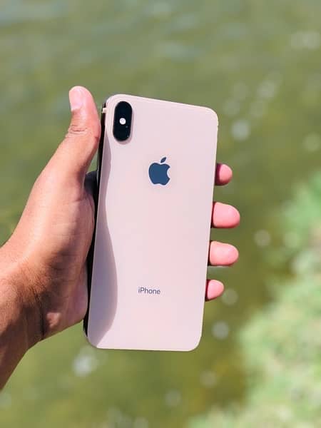 i phone xs max 64Gb non pta batery health 82% All okeh 1