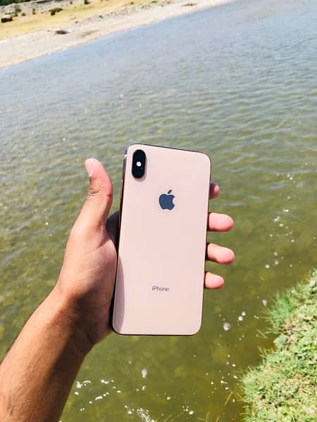 i phone xs max 64Gb non pta batery health 82% All okeh 2