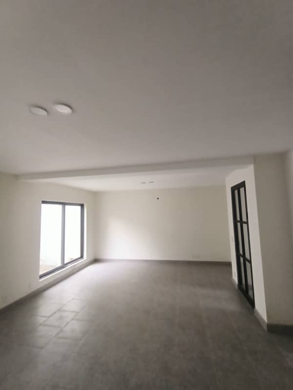 1 Kanal Commercial Use House For Rent In Gulberg 18