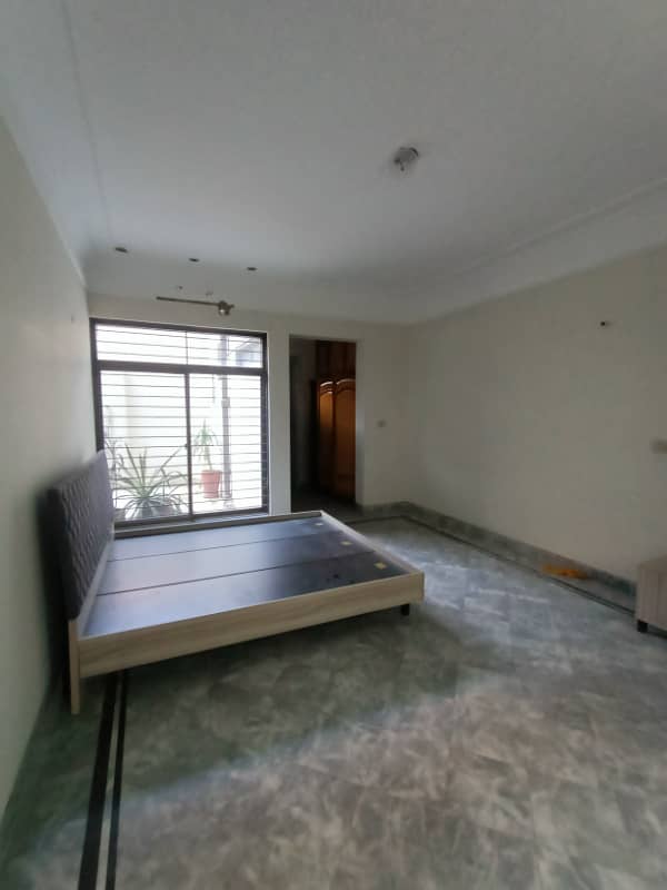 1 Kanal House For Rent In Cantt 3