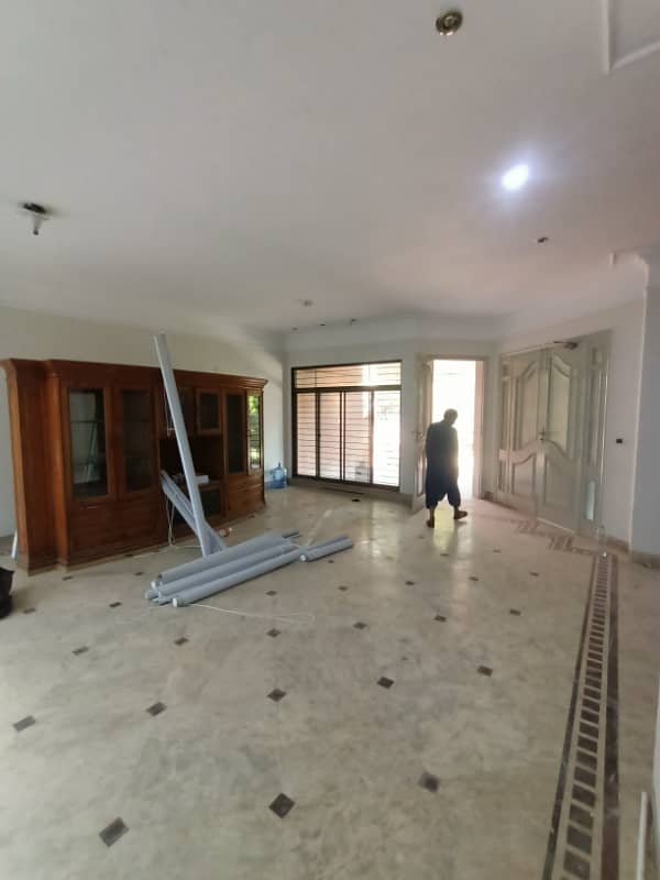 1 Kanal House For Rent In Cantt 4