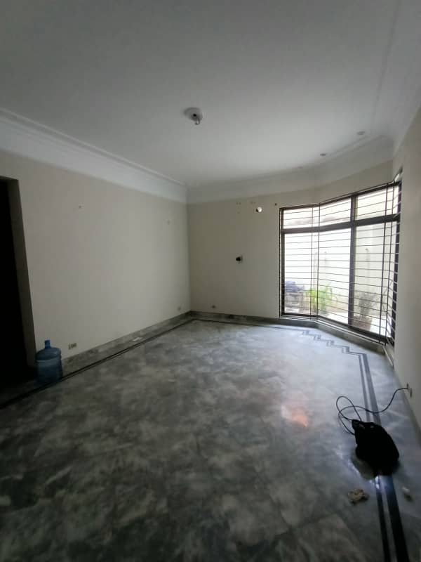 1 Kanal House For Rent In Cantt 6