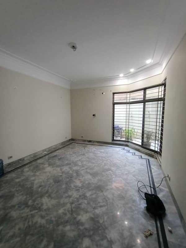 1 Kanal House For Rent In Cantt 8