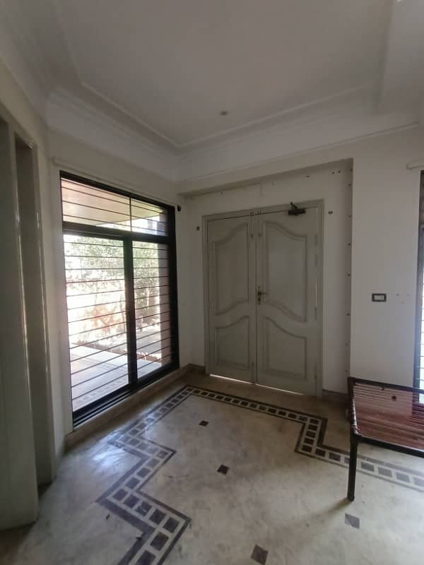 1 Kanal House For Rent In Cantt 13