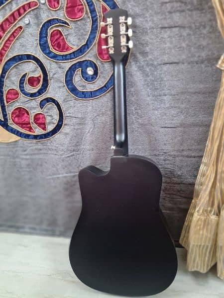 Acoustic Guitar With 2 picks , 6E strings and Bag 1