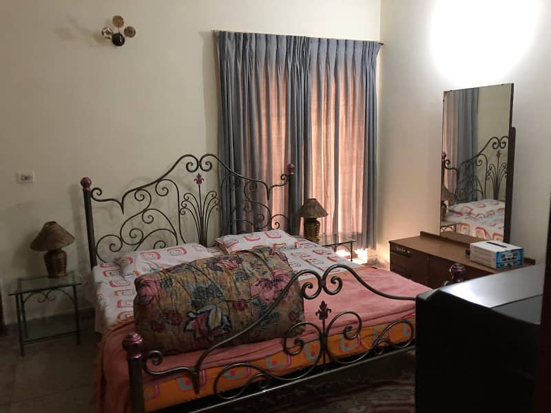 Single Bedroom for Female Only in DHA Phase-1 4