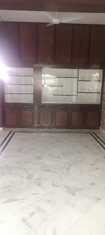 10 Marlas Newly Renovated Triple Story House In Karim Block Market Iqbal Town Lahore 4