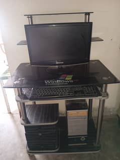 Computer Table for Sale in good Condition 0