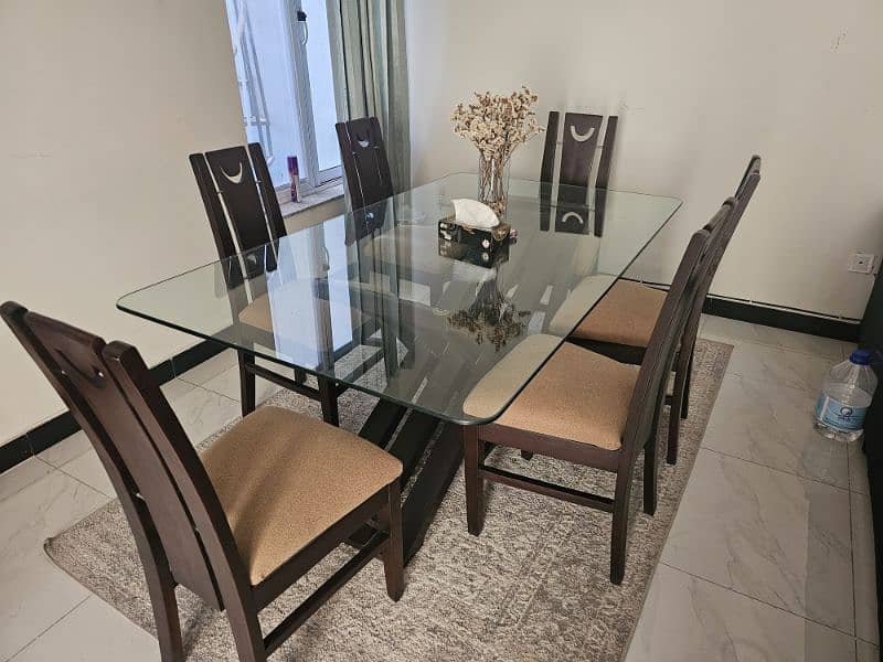 Dining table 6 seater 3