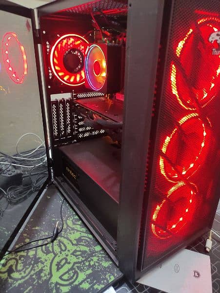 Gaming PC Ryzen 5 36 AMD 6700xt Power color 5